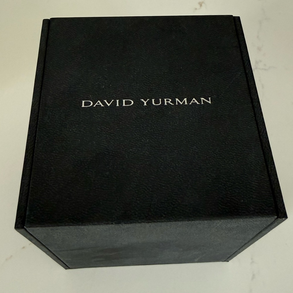 DAVID YURMAN JEWELRY BOX NECKLACE. Authentic
